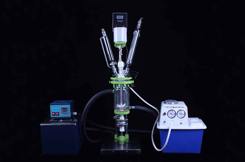 2L Jacketed Glass Reactor